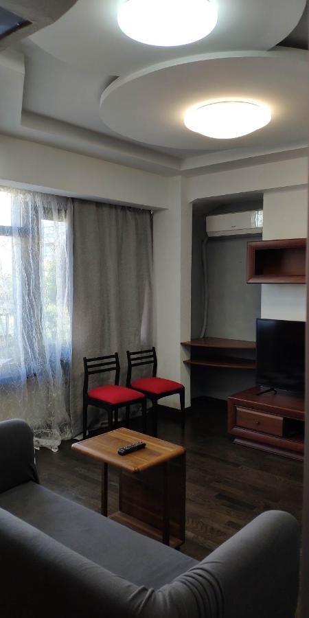 Apartment On Nazarbayeva 77 الماتي المظهر الخارجي الصورة